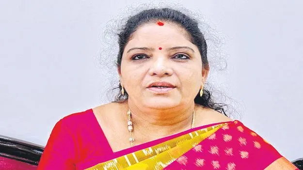 Gummidi Sandhya Rani: గిరిజన ప్రాంతాల సమగ్రాభివృద్ధే లక్ష్యం 