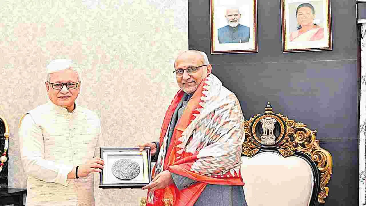 Hyderabad Visit: లోక్‌భవన్‌కు ఉప రాష్ట్రపతి రాధాకృష్ణన్‌