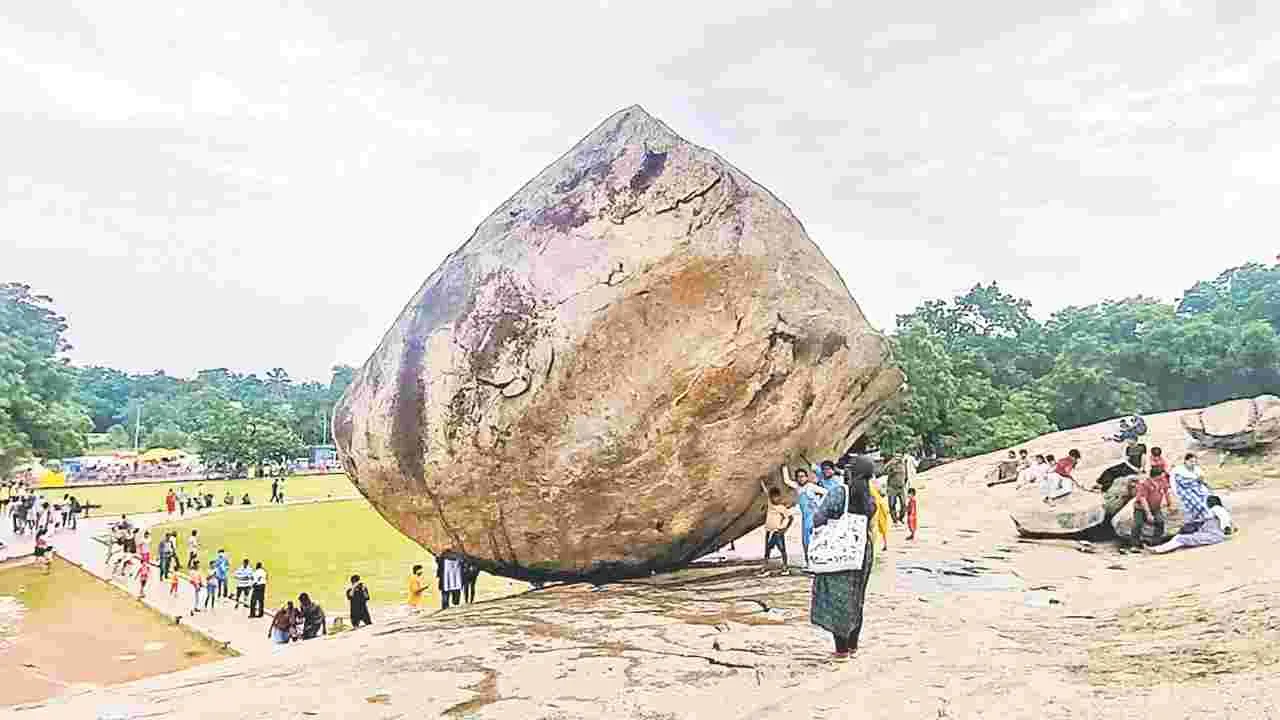 Alluri District: ఈ రాయి కూడా వింతేనోయి