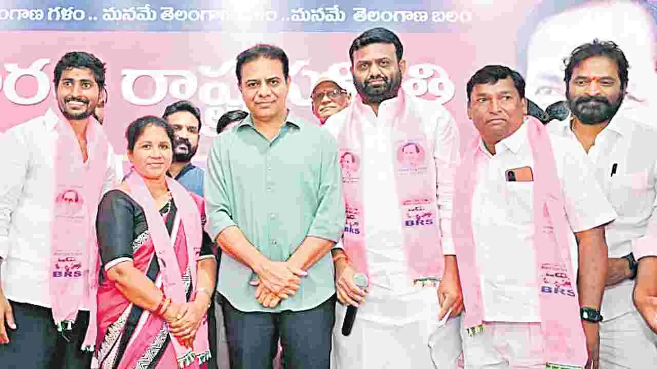 KTR: రేవంత్‌రెడ్డిని ఫుట్‌బాల్‌ ఆడుకుంటా