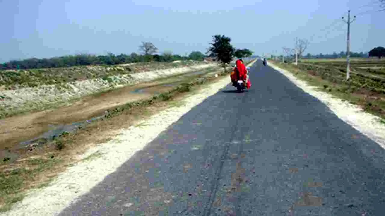 Rural Roads Scheme: నిరుపయోగంగా ‘గ్రామీణ రోడ్ల’ నిధులు