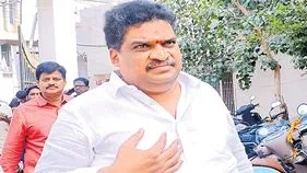 Kidnap Case: లొంగిపోయిన వంశీ అనుచరుడు ‘కోట్లు’ 