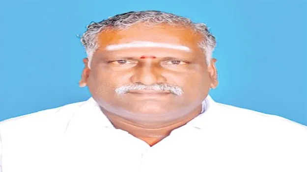 Tiruvallur District: పాముతో కాటేయించి తండ్రి హత్య