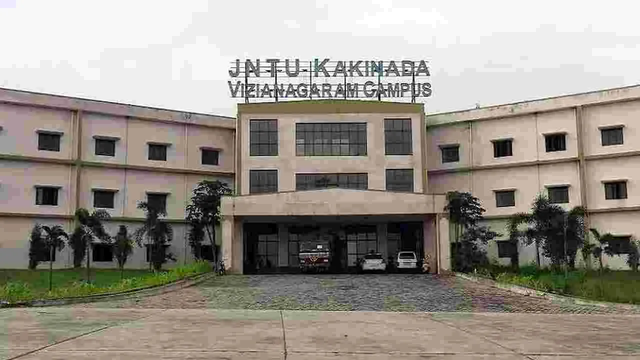 Vizianagaram Hostel: ఇంజనీరింగ్‌ విద్యార్థి ఆత్మహత్య