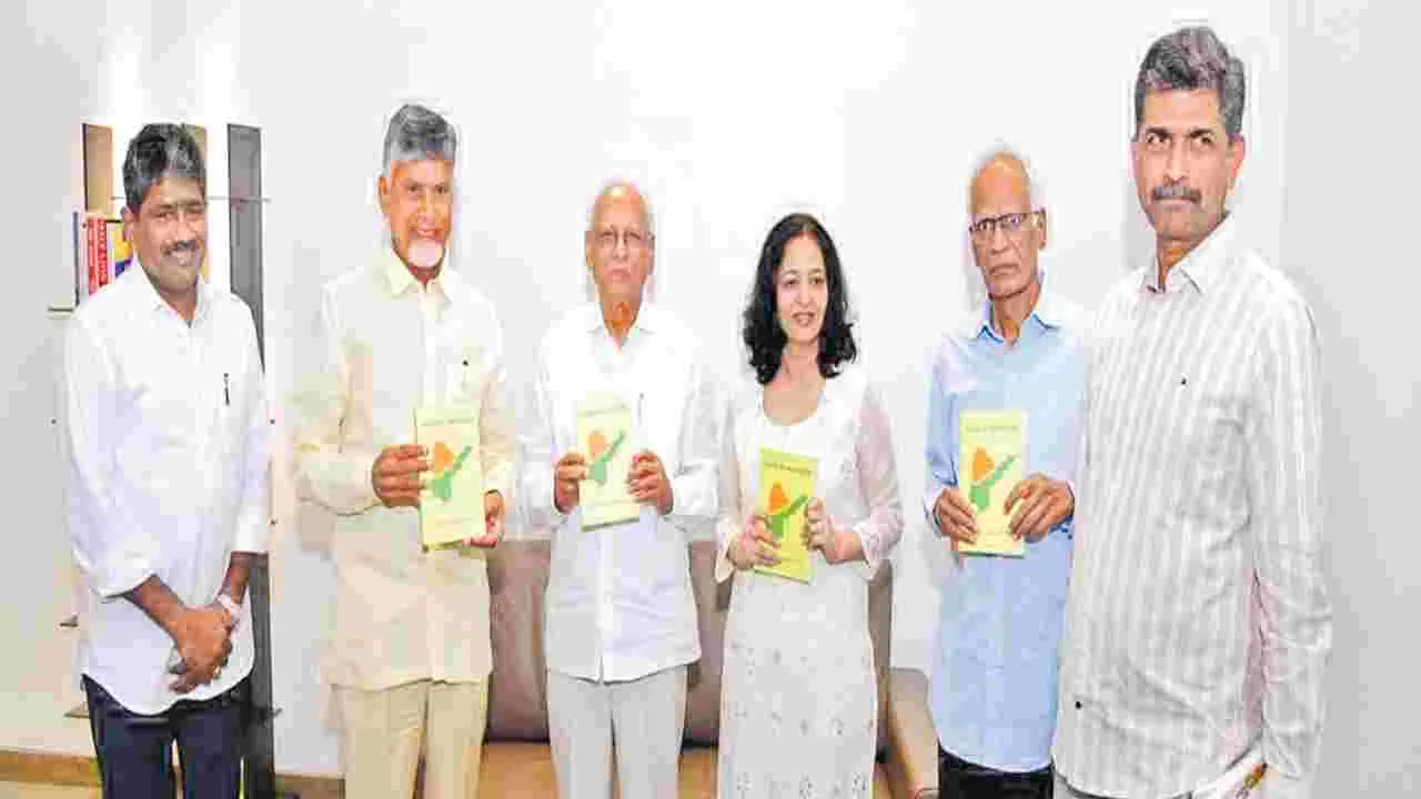 Book Launch Event: ‘ఏ టేల్‌ ఆఫ్‌ టు స్టేట్స్‌’ పుస్తకాన్ని ఆవిష్కరించిన సీఎం