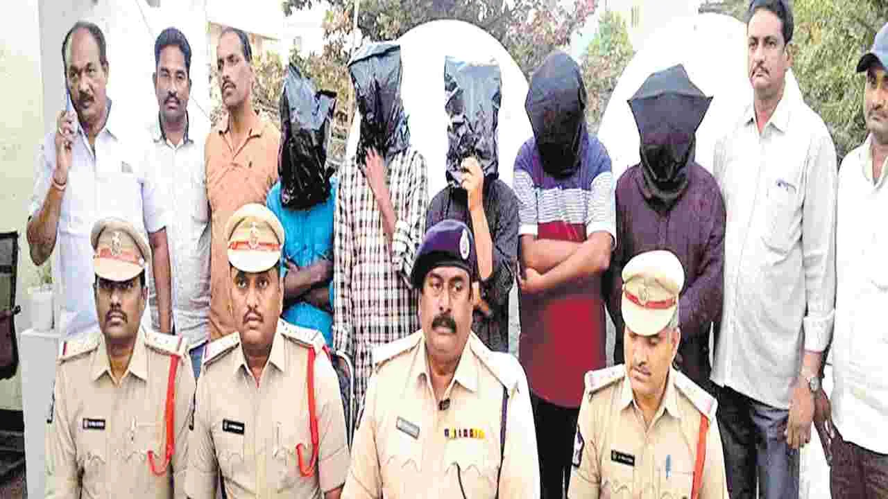 Palnadu District: ఆ విద్యార్థుల ఉసురు తీసిన ముఠా అరెస్టు 