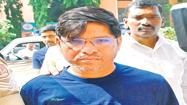 Money Laundering: మద్యం ముడుపులతో ముంబైలో బంగారం