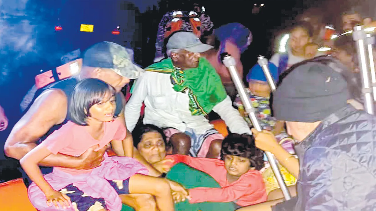 Cyclone Dithwa: శ్రీలంకలో విధ్వంసం