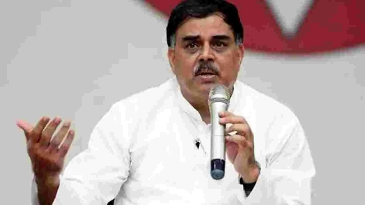 రైతులపై జగన్‌ మొసలి కన్నీరు: నాదెండ్ల 