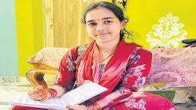 Devotee Nuti Pooja: గోవింద నామాలతో ఒత్తిడి చిత్తు! 