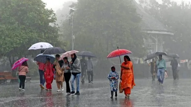 Weather Warning: చెన్నైలో భారీ వర్షం