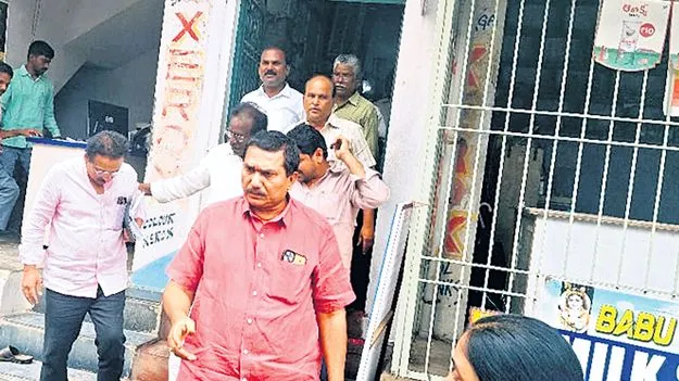 Revenue Department: సబ్‌రిజిస్ట్రార్‌.. ఆనందరెడ్డి డిప్యుటేషన్‌ రద్దు