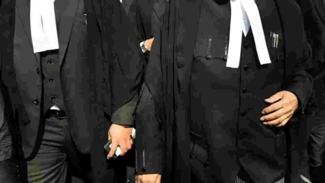 AP Lawyers Welfare Fund: న్యాయవాదులకు 5.60కోట్ల ఆర్థిక ప్రయోజనాలు