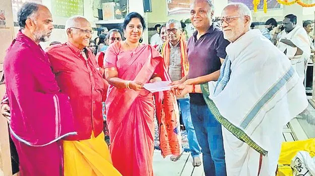 Donation: శ్రీపాదశ్రీవల్లభ మహా సంస్థానానికి భారీ విరాళం