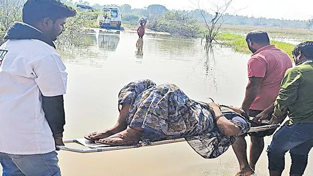 Sangareddy: 108 అంబులెన్స్‌ సిబ్బందిపై ప్రశంసలు
