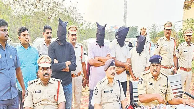 Car Theft Case: పేట ముఠాలో నలుగురు అరెస్టు