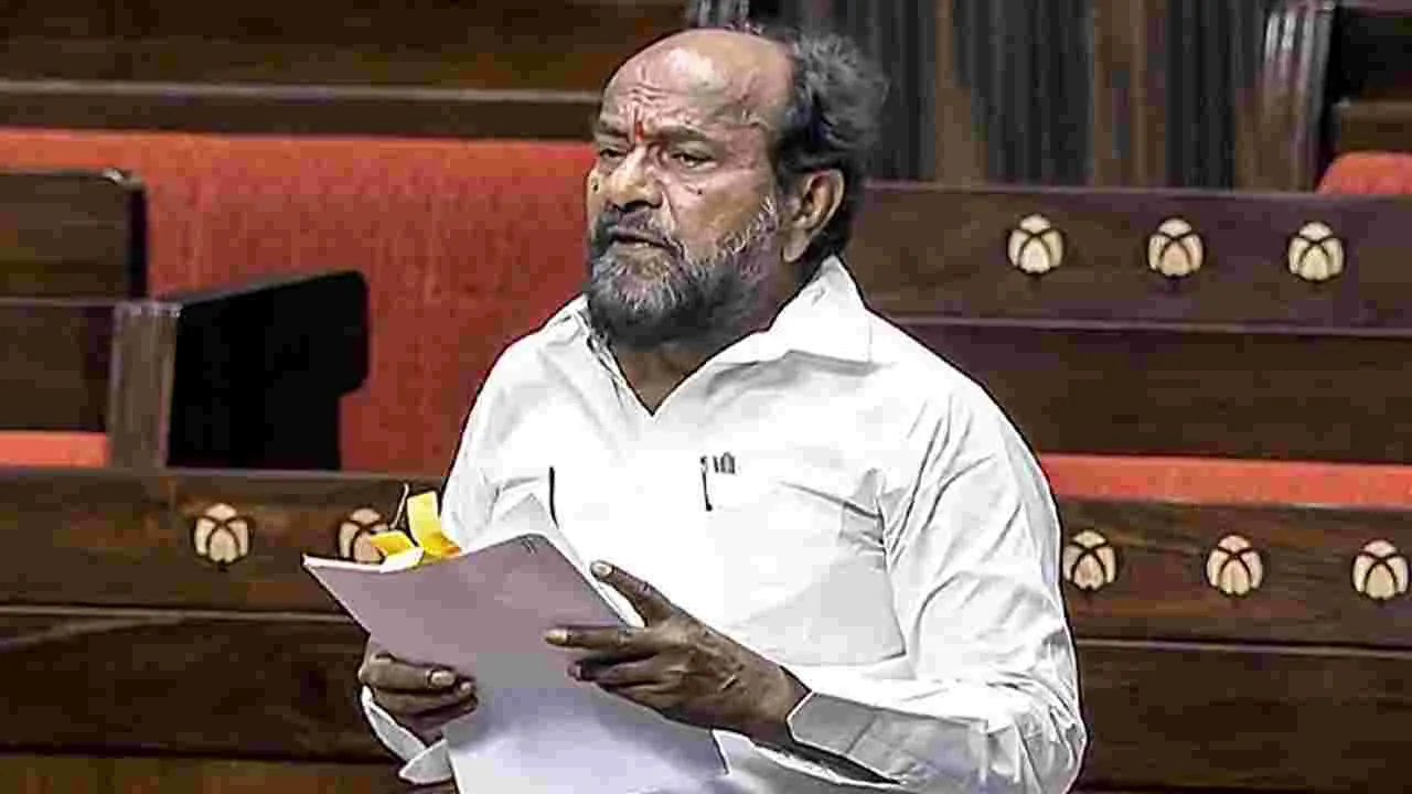 BJP MP R. Krishnaiah: ఓబీసీలకు పూర్తి ఫీజు రీయింబర్స్‌మెంట్‌ ఇవ్వాలి