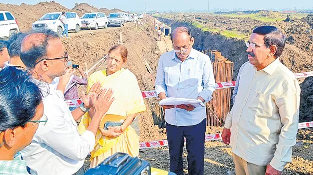 Minister Narayana: రాజధాని రైతుల ప్లాట్లలో మౌలిక వసతులు  