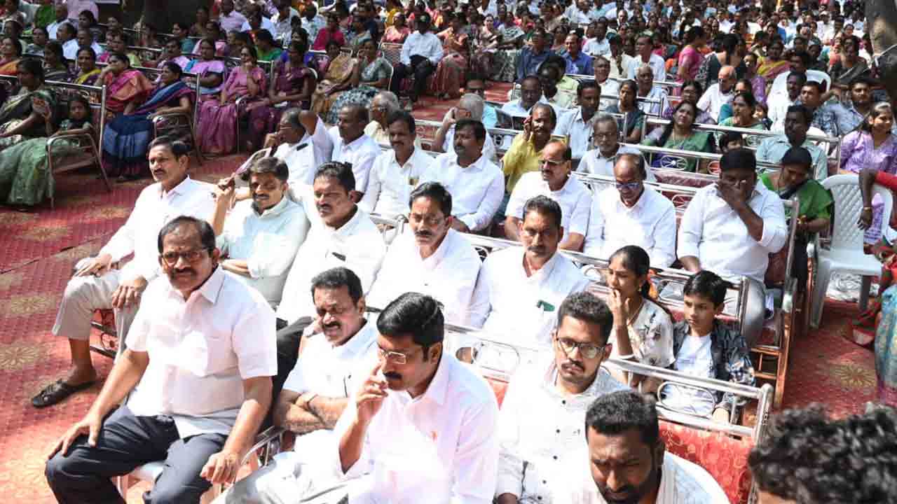  Vana Bhojanalu: ఖమ్మంలో  కమ్మవారి వనభోజనాలు.. పాల్గొన్న మంత్రి తుమ్మల