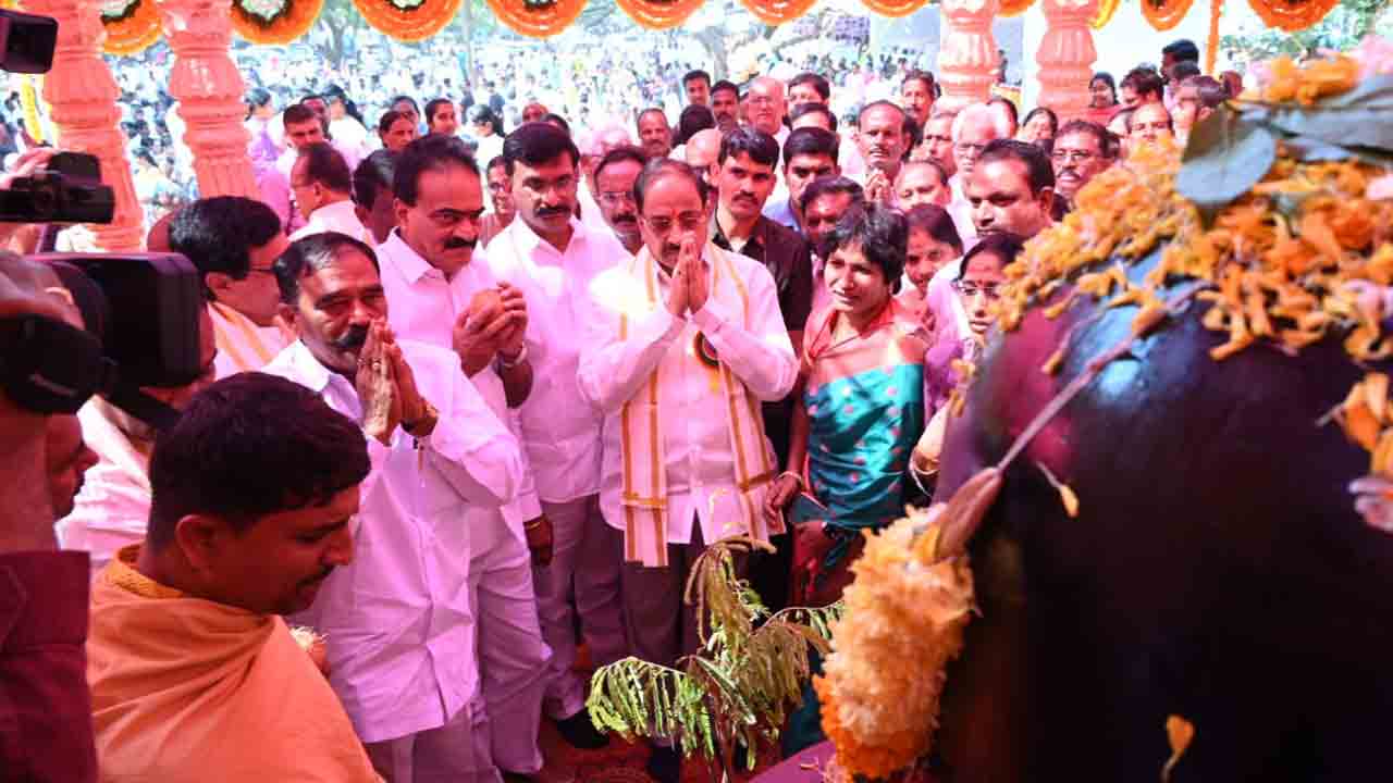  Vana Bhojanalu: ఖమ్మంలో  కమ్మవారి వనభోజనాలు.. పాల్గొన్న మంత్రి తుమ్మల