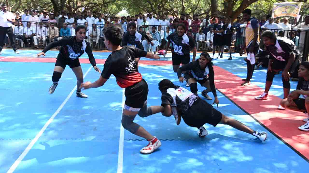  Vana Bhojanalu: ఖమ్మంలో  కమ్మవారి వనభోజనాలు.. పాల్గొన్న మంత్రి తుమ్మల