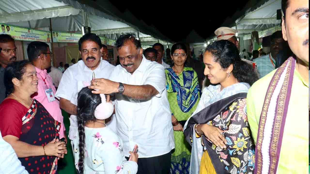 Puttaparthi Sathya Sai Baba: ఘనంగా పుట్టపర్తి సత్యసాయి బాబా శత జయంతి ఉత్సవాలు.. దర్శించుకున్న పలువురు ప్రముఖులు