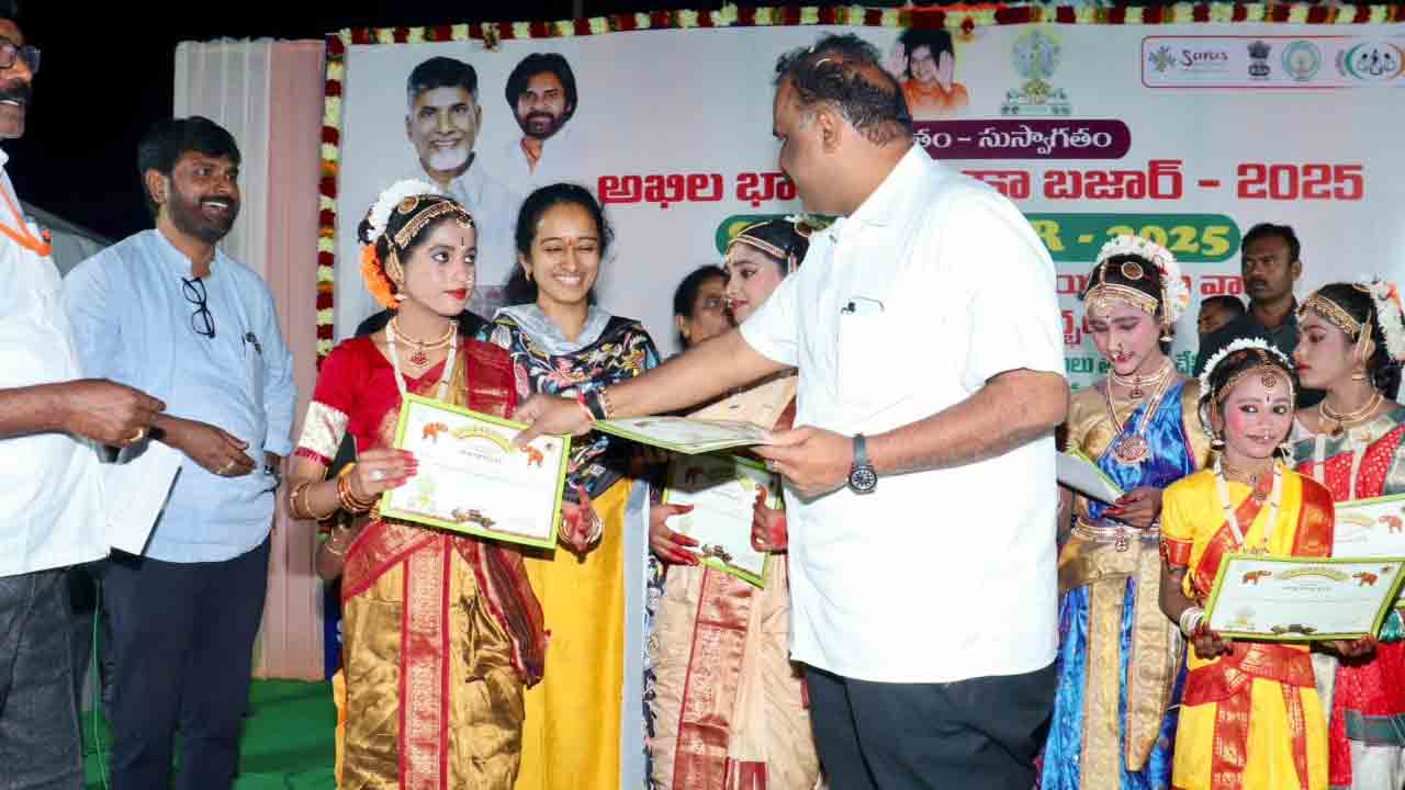 Puttaparthi Sathya Sai Baba: ఘనంగా పుట్టపర్తి సత్యసాయి బాబా శత జయంతి ఉత్సవాలు.. దర్శించుకున్న పలువురు ప్రముఖులు