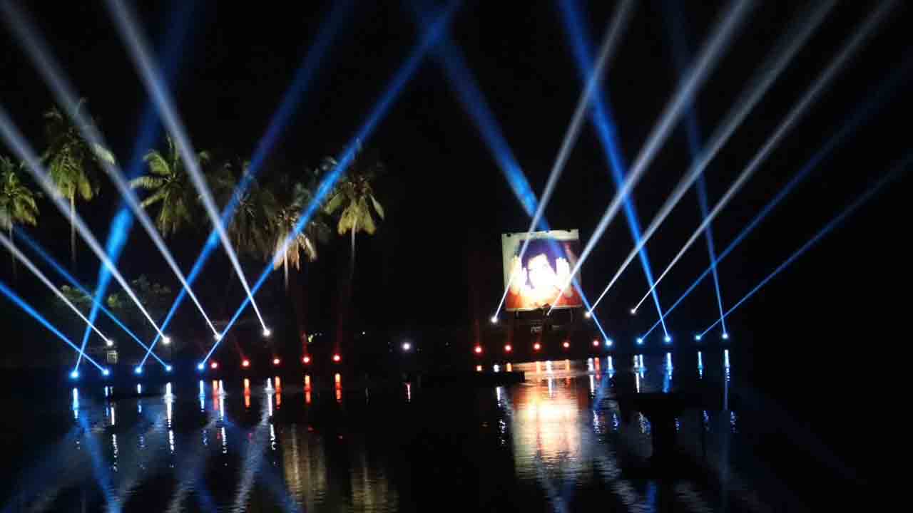 Puttaparthi Sathya Sai Baba: అంగరంగ వైభవంగా సత్య సాయి బాబా రథోత్సవం