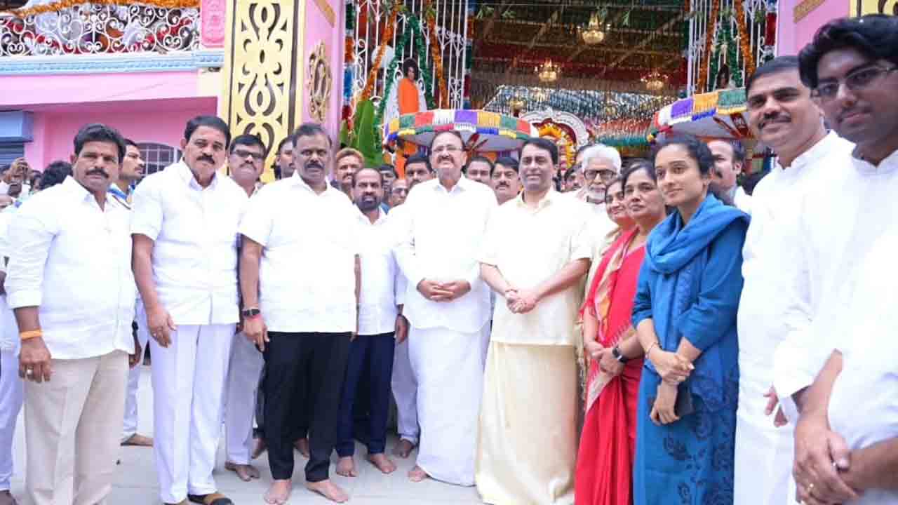 Puttaparthi Sathya Sai Baba: పుట్టపర్తి సత్యసాయి బాబా శత జయంతి ఉత్సవాల్లో పాల్గొన్న వెంకయ్య నాయుడు