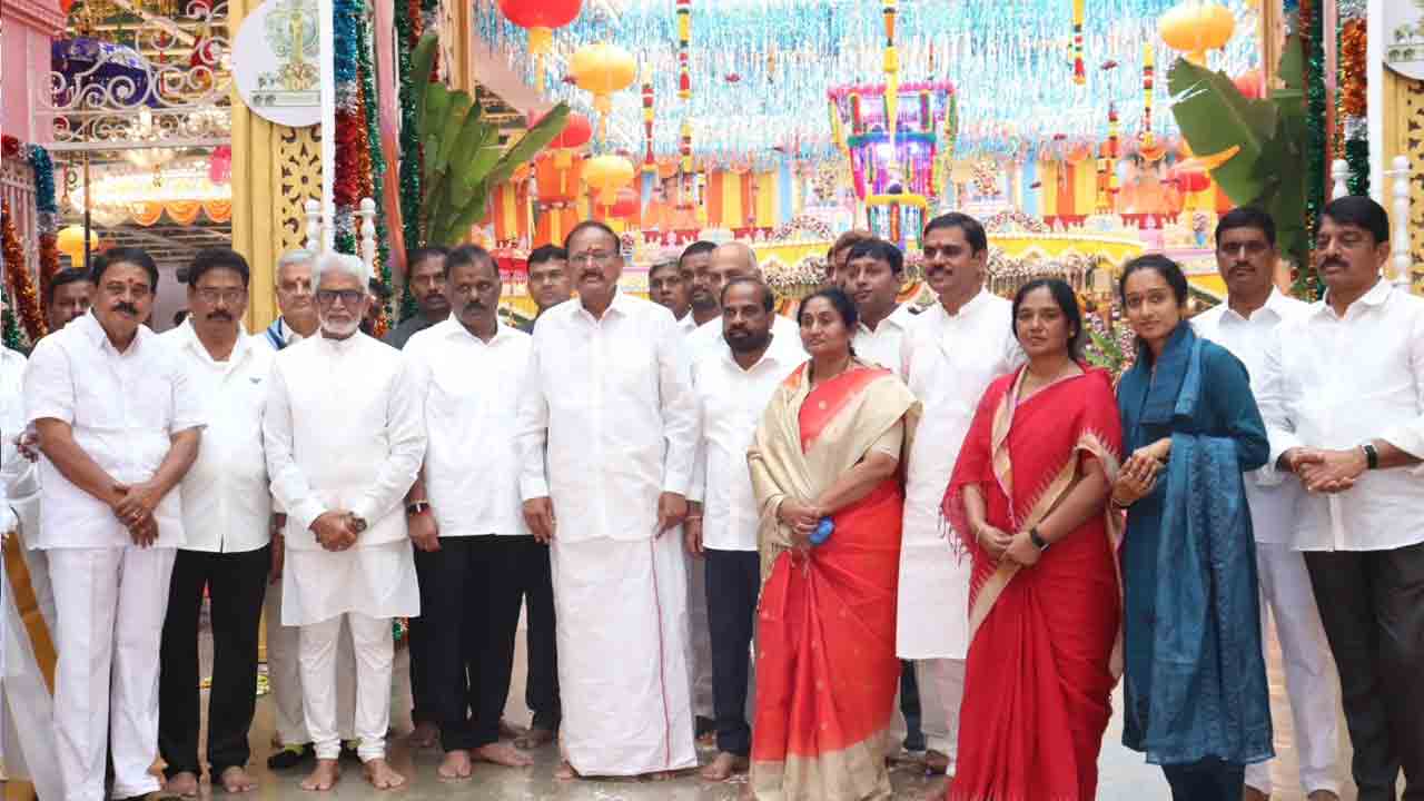 Puttaparthi Sathya Sai Baba: పుట్టపర్తి సత్యసాయి బాబా శత జయంతి ఉత్సవాల్లో పాల్గొన్న వెంకయ్య నాయుడు