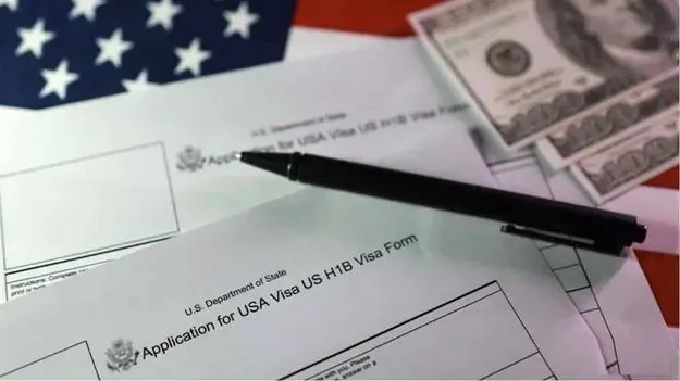 Social Media Screening: నేటి నుంచి హెచ్ 1బీ, హెచ్4 వీసాల సోషల్ మీడియా స్క్రీనింగ్..