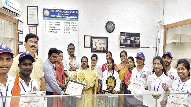 జాతీయ సమైక్యతా శిబిరంలో ప్రతిభ 