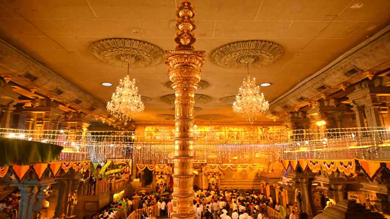 వైకుంఠ ఏకాదశి.. యాదాద్రికి పోటెత్తిన భక్తలు