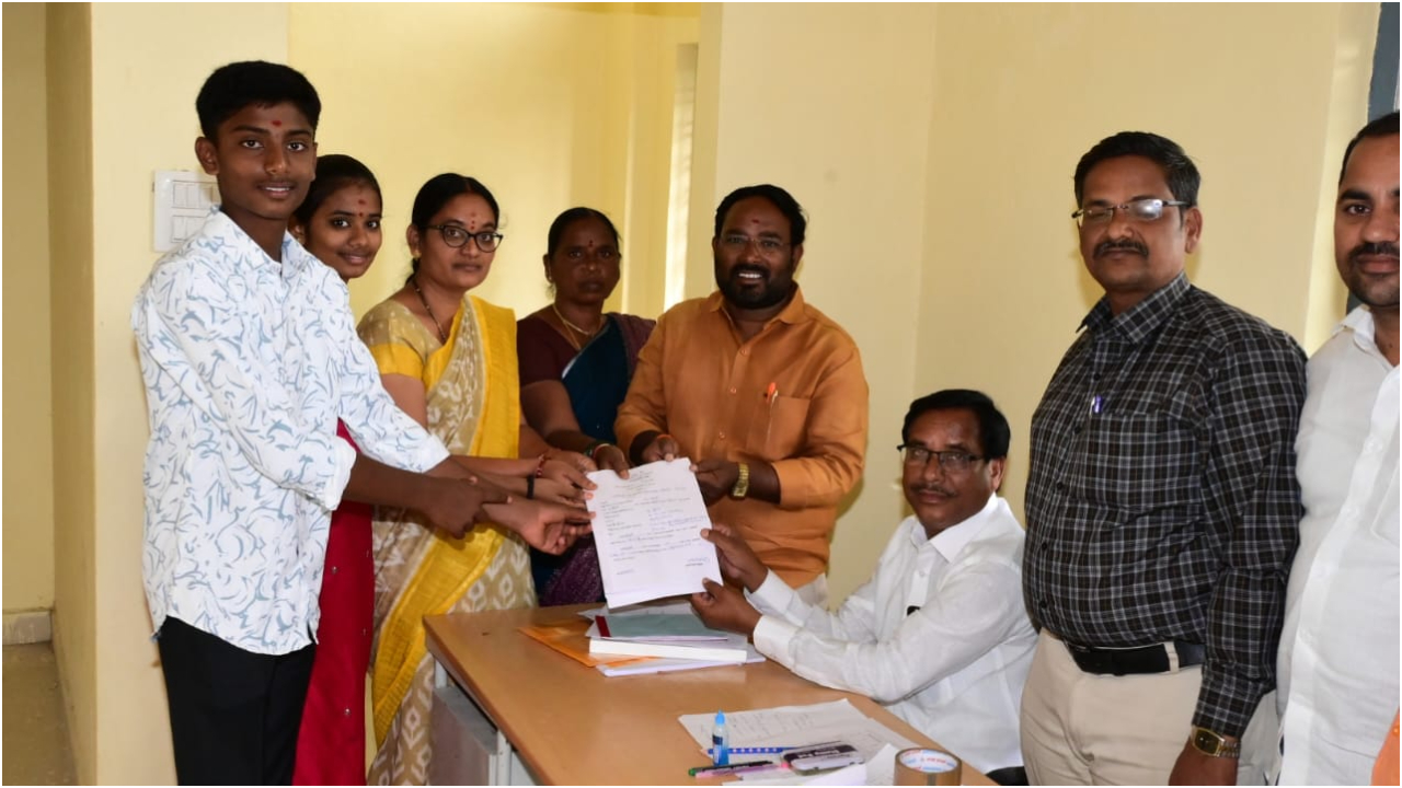 తెలంగాణలో పంచాయతీ ఎన్నికల నామినేషన్లు 