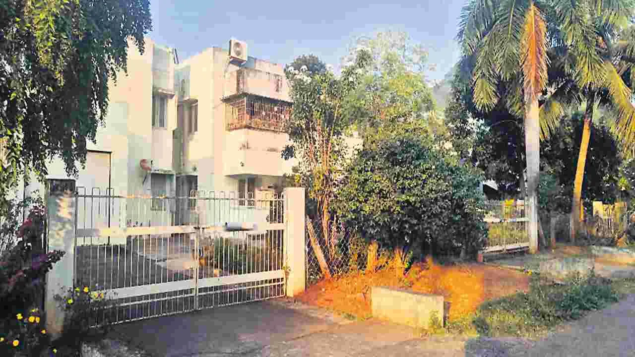 అద్దెకు స్టీల్‌ ప్లాంటు క్వార్టర్లు