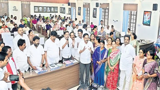 ప్రొటోకాల్‌ పాటించడంలేదు