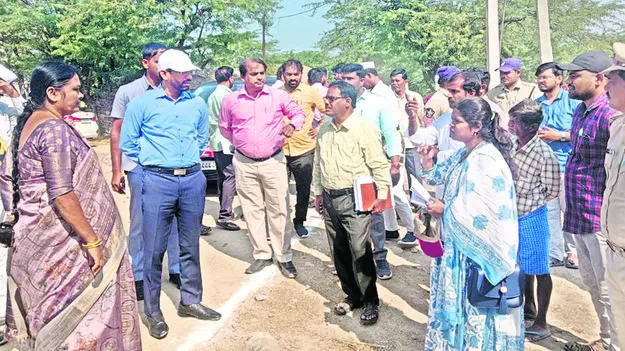  నిర్మాణాలను త్వరగా పూర్తి చేయండి  