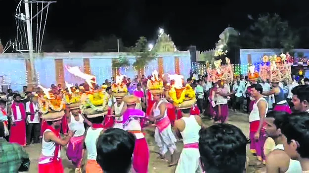 చౌడేశ్వరీదేవి జ్యోతుల ఉత్సవం