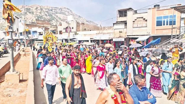 ఘనంగా అయ్యప్పస్వామి నగర సంకీర్తన