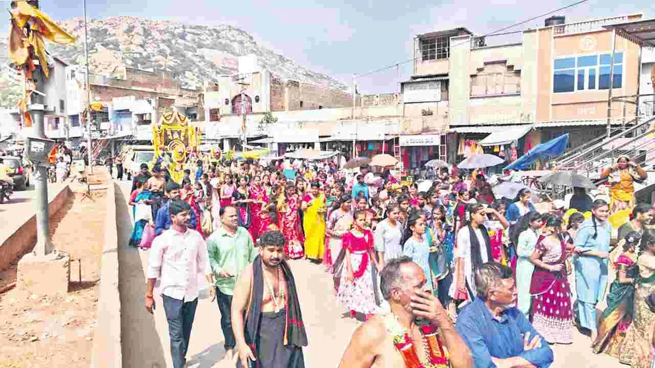 ఘనంగా అయ్యప్పస్వామి నగర సంకీర్తన