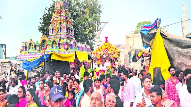 ముగిసిన కడ్లే గౌరమ్మ ఉత్సవాలు