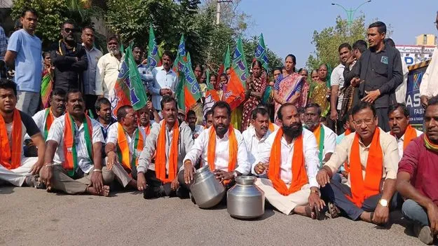 తాగునీరు, పారిశుధ్య సమస్యలు పరిష్కరించాలి