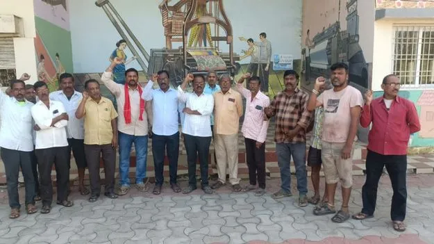 మూతపడుతున్న పరిశ్రమలు తెరిపించాలి