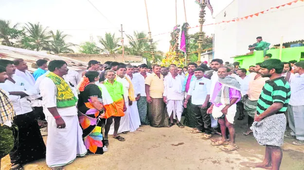 ఘనంగా ఆంజనేయస్వామి రథోత్సవం 