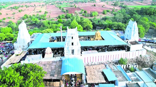 రథానికి మోక్షమెన్నడో..?