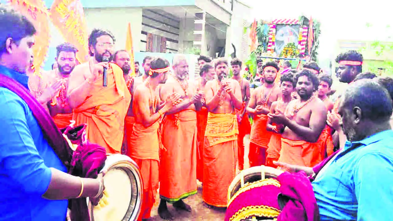  నవరూప ఆంజనేయస్వామి గ్రామోత్సవం