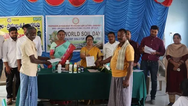 నేల ఆరోగ్య పరిరక్షణలో జాగ్రత్తలు తీసుకోవాలి