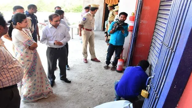 ఈవీఎం గోదాముల తనిఖీ