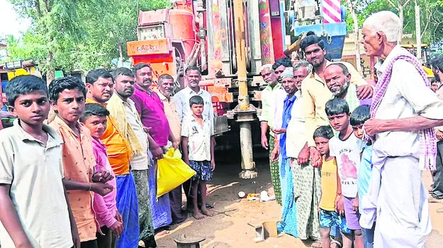 స్కూల్లో నీటి సమస్య పరిష్కారానికి చర్యలు