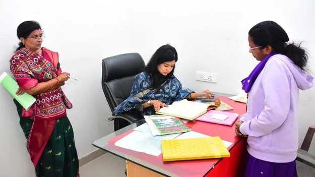 వైద్య సిబ్బంది సమయపాలన పాటించాలి